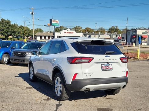 Used 2023 Ford Escape Active image 4