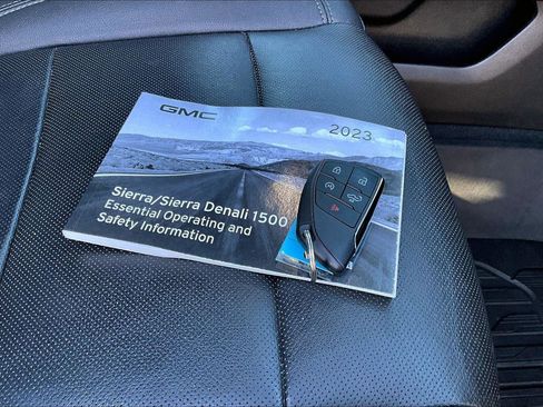 Used 2023 GMC Sierra 1500 SLT w/ SLT Premium Package image 11