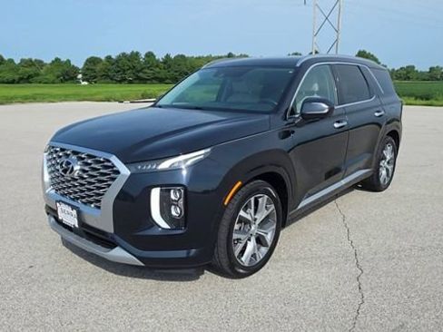 Used 2022 Hyundai Palisade Limited w/ Cargo Package AWD/4WD image 3