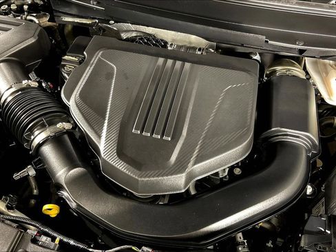 Used 2024 GMC Acadia Elevation image 42