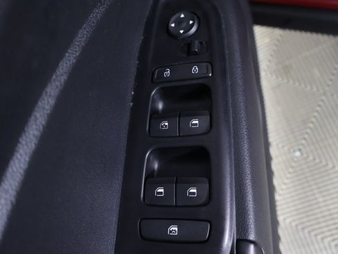 Certified 2023 Hyundai Venue Limited FWD image 31