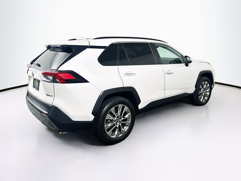 Used 2019 Toyota RAV4 Limited w/ Cold Weather Package image 9