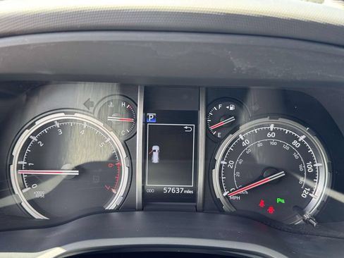 Used 2023 Toyota 4Runner Limited AWD/4WD image 23