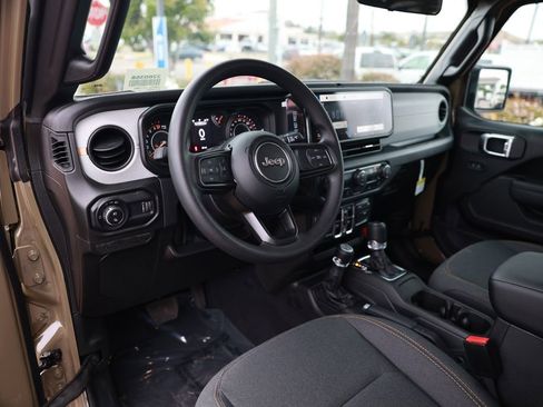 New 2026 Jeep Gladiator Sport AWD/4WD image 10