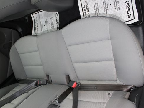 Used 2017 Kia Forte LX image 15