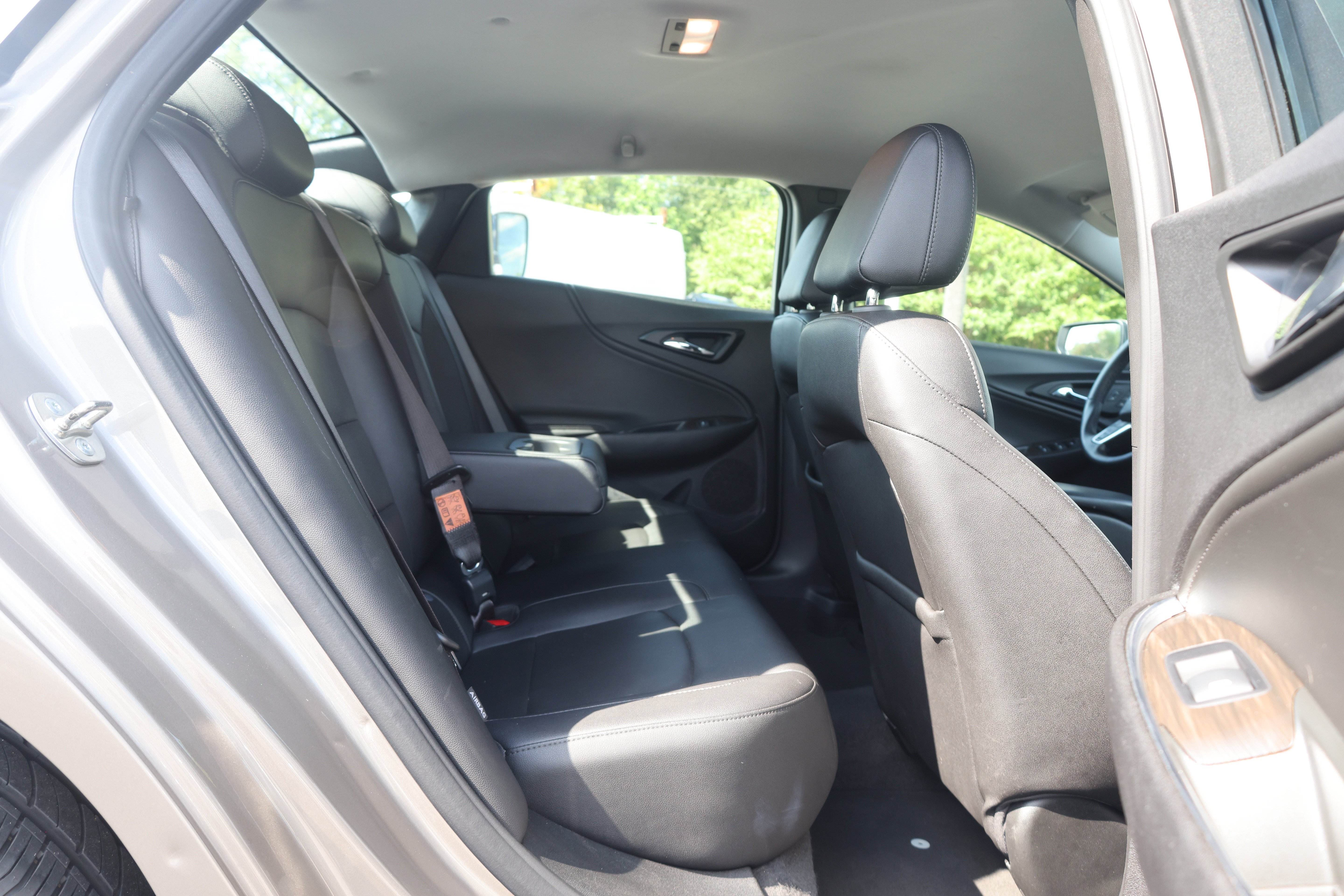 Used 2024 Chevrolet Malibu LT FWD image 12