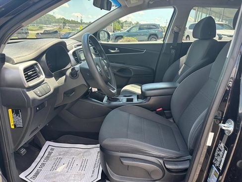 Used 2018 Kia Sorento LX AWD/4WD image 11