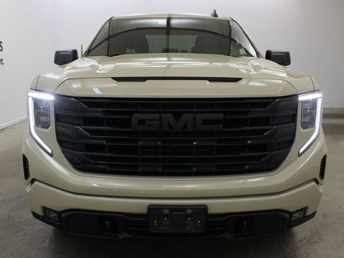 Used 2023 GMC Sierra 1500 Elevation image 7