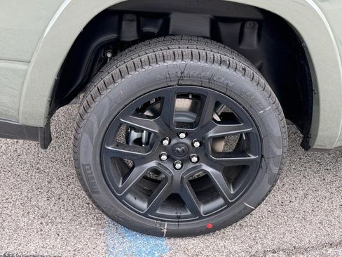 New 2026 RAM 1500 Laramie AWD/4WD image 5