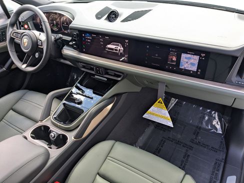 New 2026 Porsche Cayenne E-Hybrid image 27