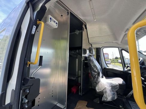 New 2024 RAM ProMaster 3500 w/ Delivery Van Package image 17
