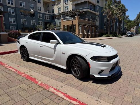 Used 2018 Dodge Charger R/T RWD image 11