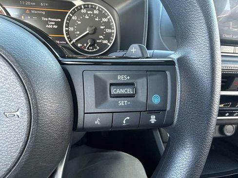 Used 2023 Nissan Rogue SV image 27