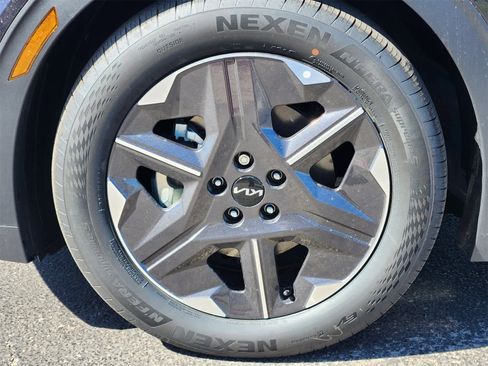 New 2025 Kia EV6 Light image 9