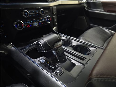 Used 2021 Ford F150 Lariat w/ Equipment Group 502A High image 26