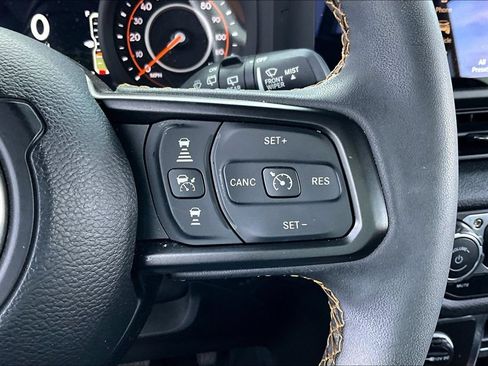 Used 2024 Jeep Wrangler Unlimited Sport AWD/4WD image 11