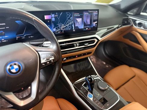 Used 2023 BMW i4 eDrive40 w/ Premium Package RWD image 17