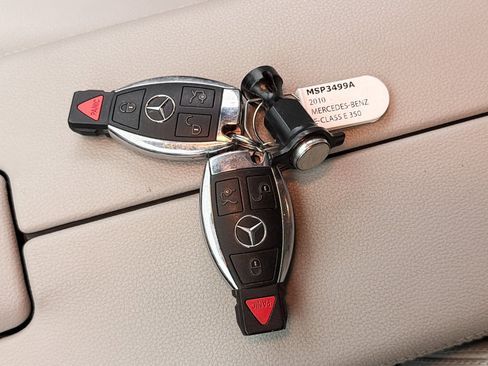 Used 2010 Mercedes-Benz E 350 Sedan image 21