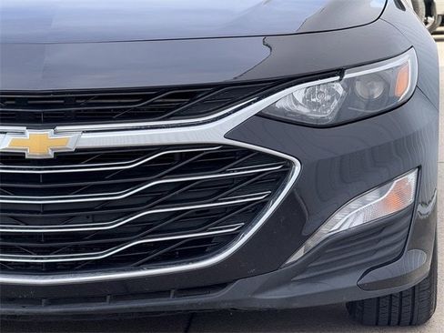 Used 2023 Chevrolet Malibu LT image 9