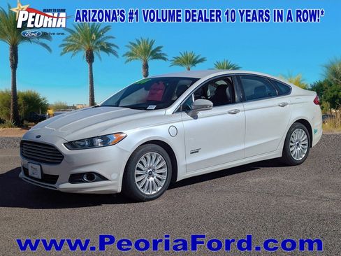 Used 2016 Ford Fusion Energi SE image 1