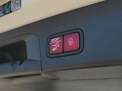 Certified 2024 Mercedes-Benz GLS 450 4MATIC image 6