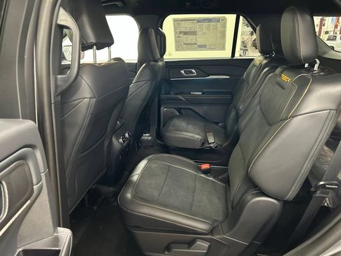 New 2026 Ford Explorer Tremor w/ Tremor Convenience Package AWD/4WD image 28