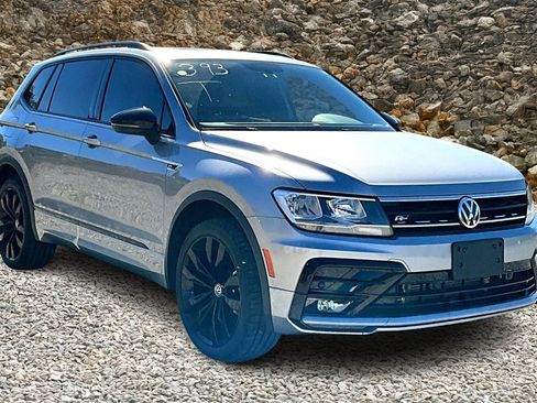 Used 2021 Volkswagen Tiguan SE R-Line image 9