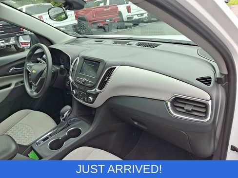 Used 2023 Chevrolet Equinox LS AWD/4WD image 18