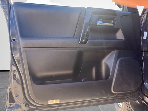 Used 2024 Toyota 4Runner TRD Off-Road image 6