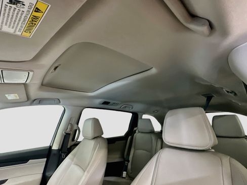 Used 2025 Honda Odyssey EX-L image 26