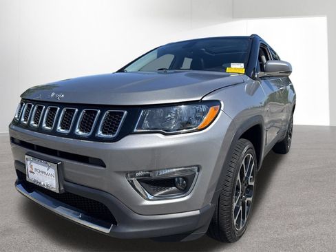 Used 2018 Jeep Compass Limited w/ Navigation Group AWD/4WD image 32