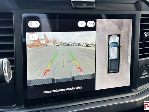 Used 2025 Ford F350 Lariat w/ Black Appearance Package image 25