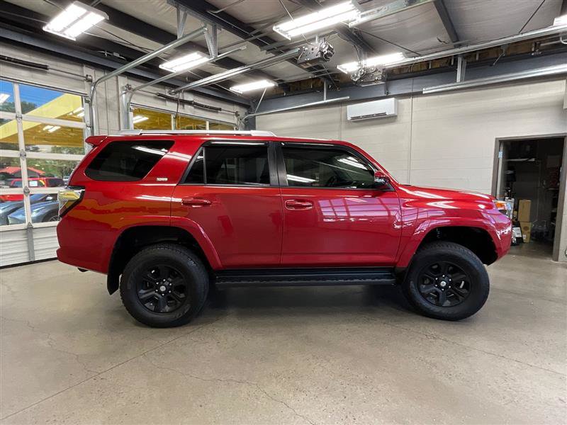 Used 2018 Toyota 4Runner SR5 Premium AWD/4WD image 6