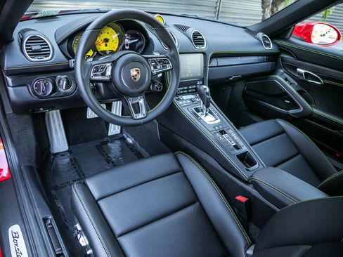 Used 2025 Porsche 718 Boxster GTS RWD image 4