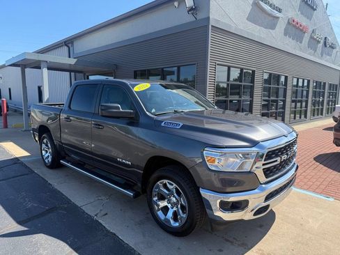 Used 2022 RAM 1500 Big Horn AWD/4WD image 2