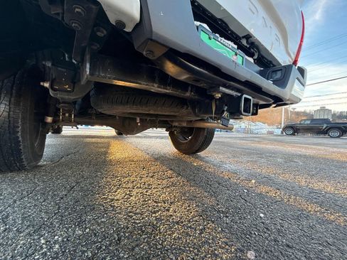 Used 2023 Toyota Tacoma SR w/ SR Convenience Package image 33