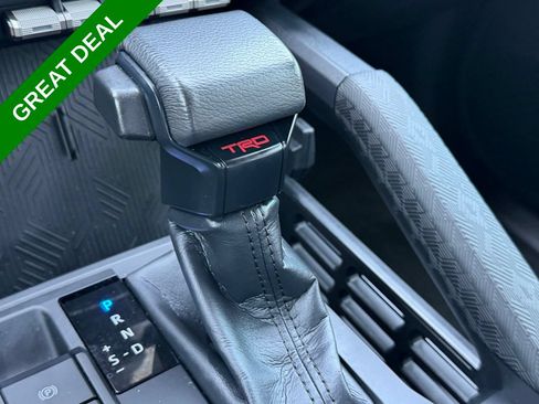 Used 2024 Toyota Tacoma TRD Sport AWD/4WD image 27