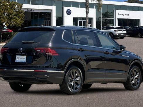 Used 2024 Volkswagen Tiguan SE FWD image 4