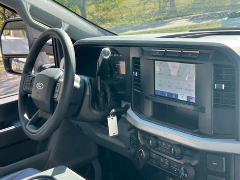 Used 2023 Ford F350 XL w/ Snow Plow Prep Package image 19