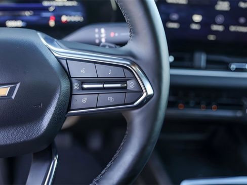 Used 2025 Chevrolet Equinox LT w/ Safety and Technology Package image 13