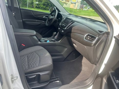 Used 2020 Chevrolet Equinox LT FWD image 22