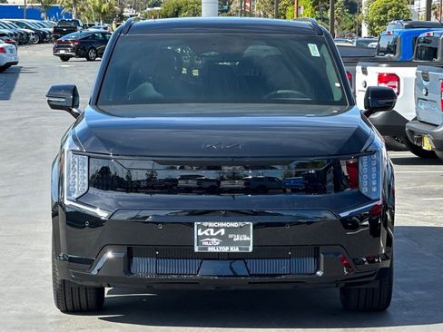 New 2026 Kia EV9 Land image 9