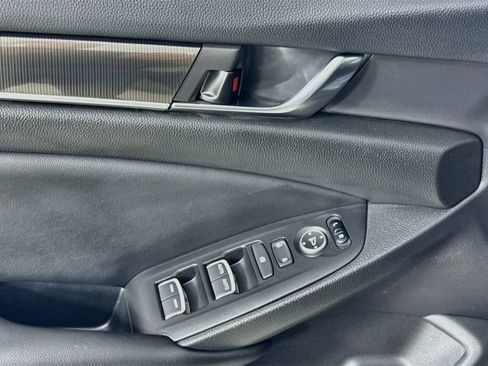 Used 2021 Honda Accord Sport Special Edition image 18