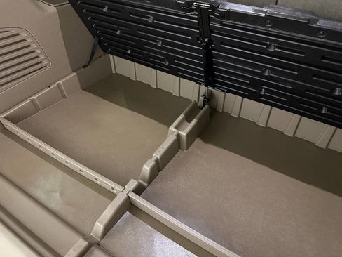 Used 2015 Chevrolet Suburban LTZ image 72