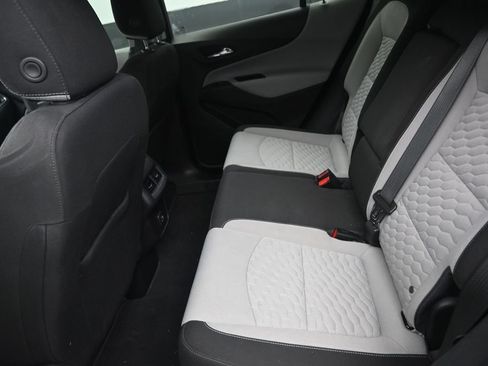 Used 2021 Chevrolet Equinox LS FWD image 14