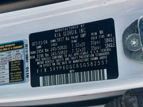 Used 2025 Kia Telluride S AWD/4WD image 12