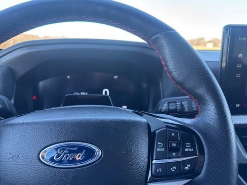 Used 2025 Ford Explorer ST-Line w/ ST-Line Street Pack image 14