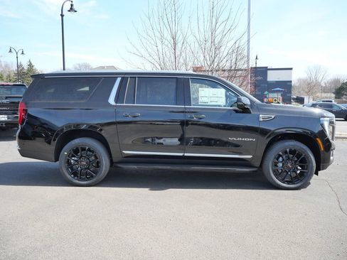 New 2026 GMC Yukon XL Elevation image 19