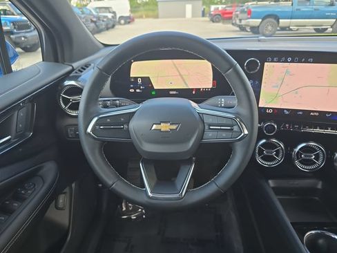 Used 2024 Chevrolet Blazer EV LT AWD/4WD image 10