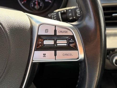 Used 2020 Kia Telluride LX FWD image 17